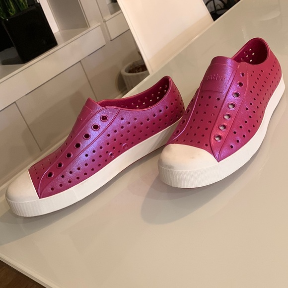 Metallic Native shoes - unisex M9/W11 - Picture 2 of 7